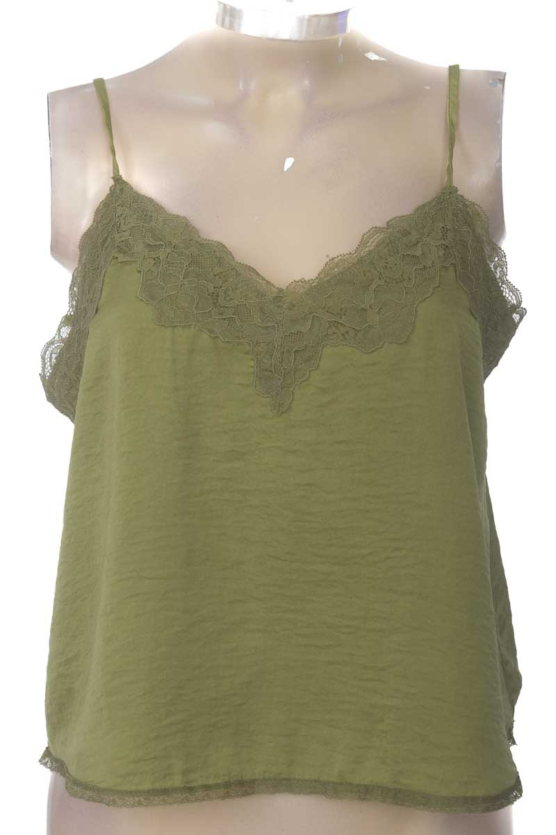 Top / Camiseta color Verde - Stradivarius