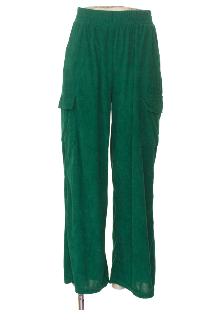 Pantalones color Verde - Closeando