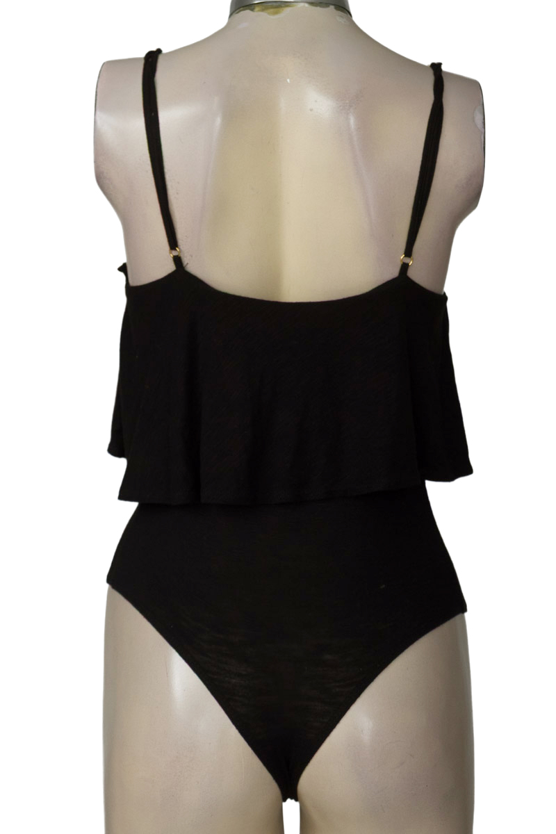 Top / Camiseta color Negro - ELA