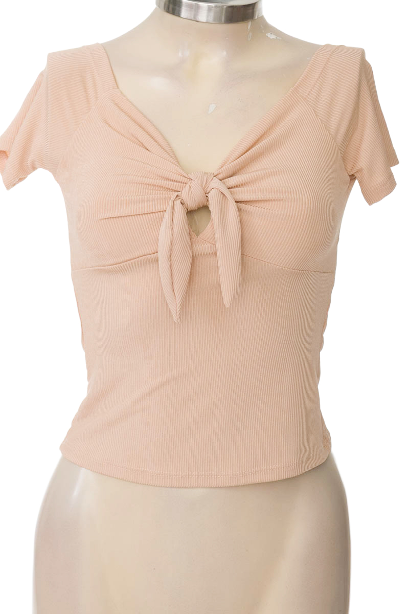 Top / Camiseta color Beige - Closeando