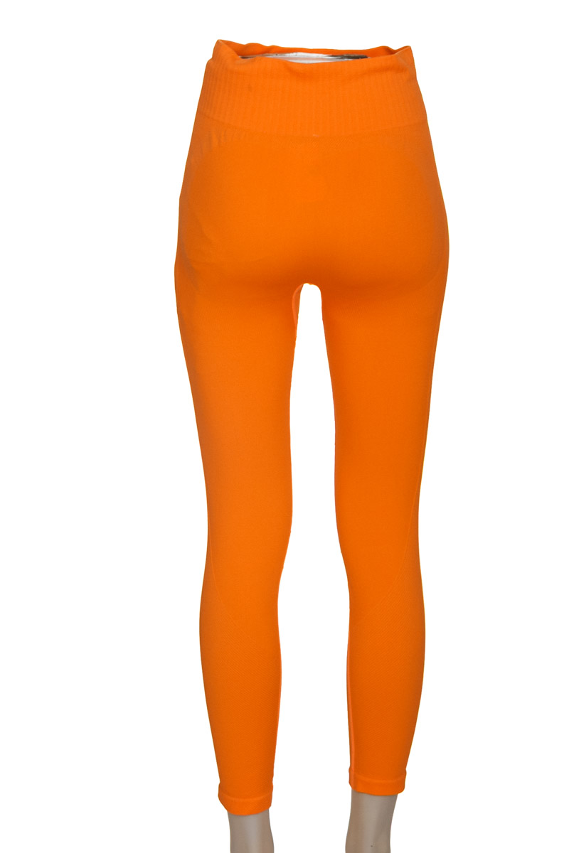 Ropa Deportiva / Salida de Baño color Naranja - Closeando