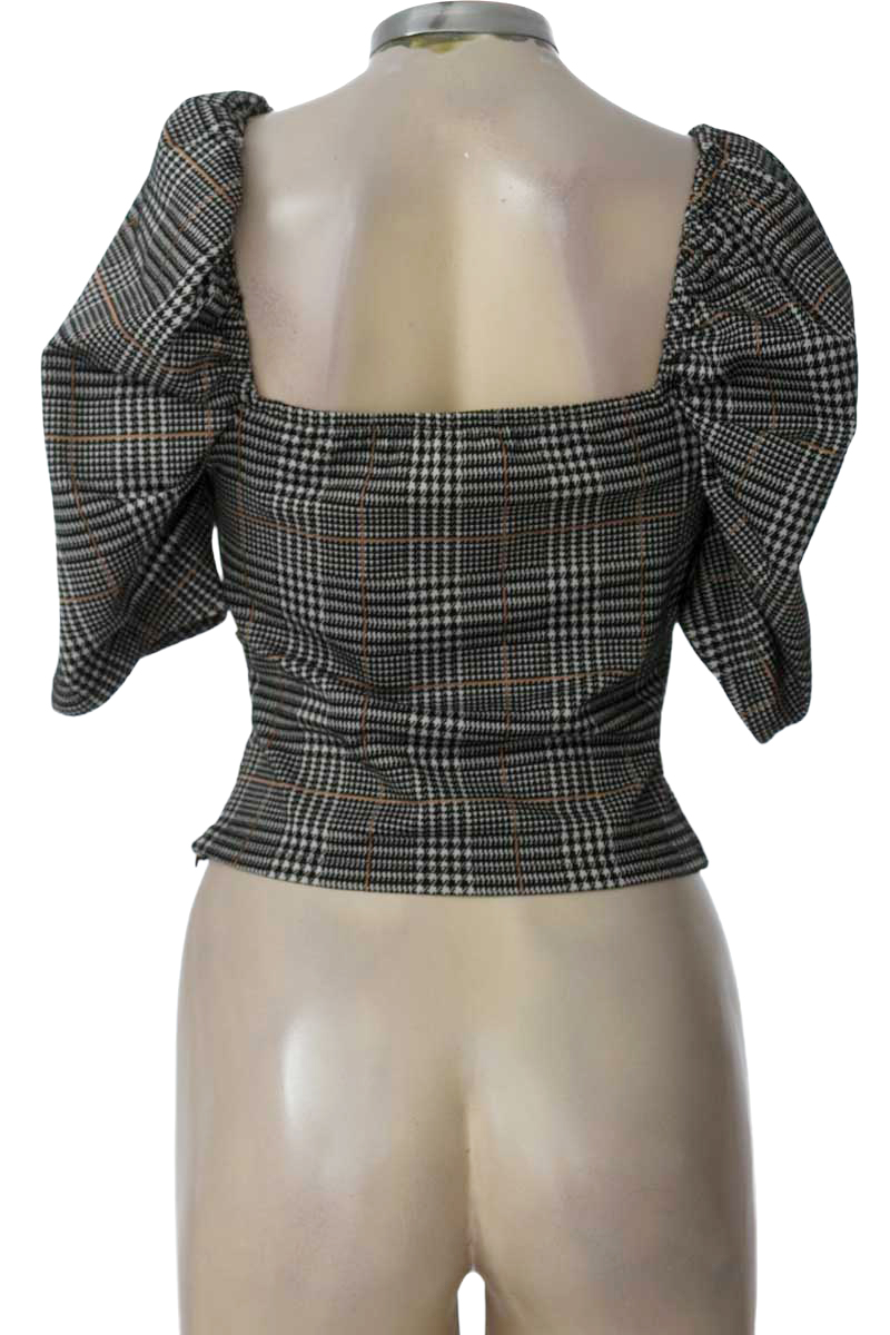 Top / Camiseta color Negro - ELA