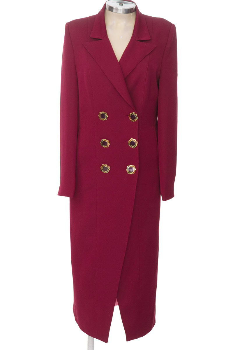 Chaqueta / Abrigo color Vinotinto - Pía Britt