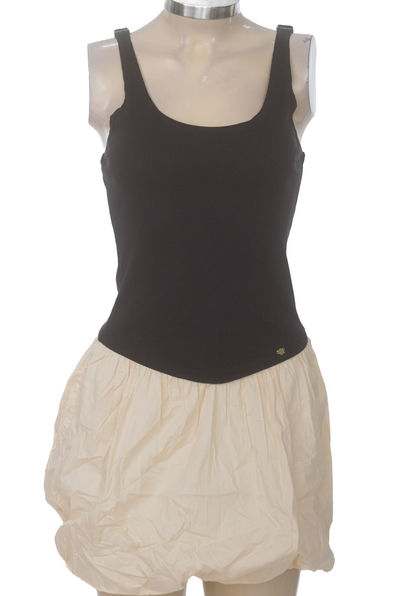 Vestido / Enterizo color Beige - Vorela