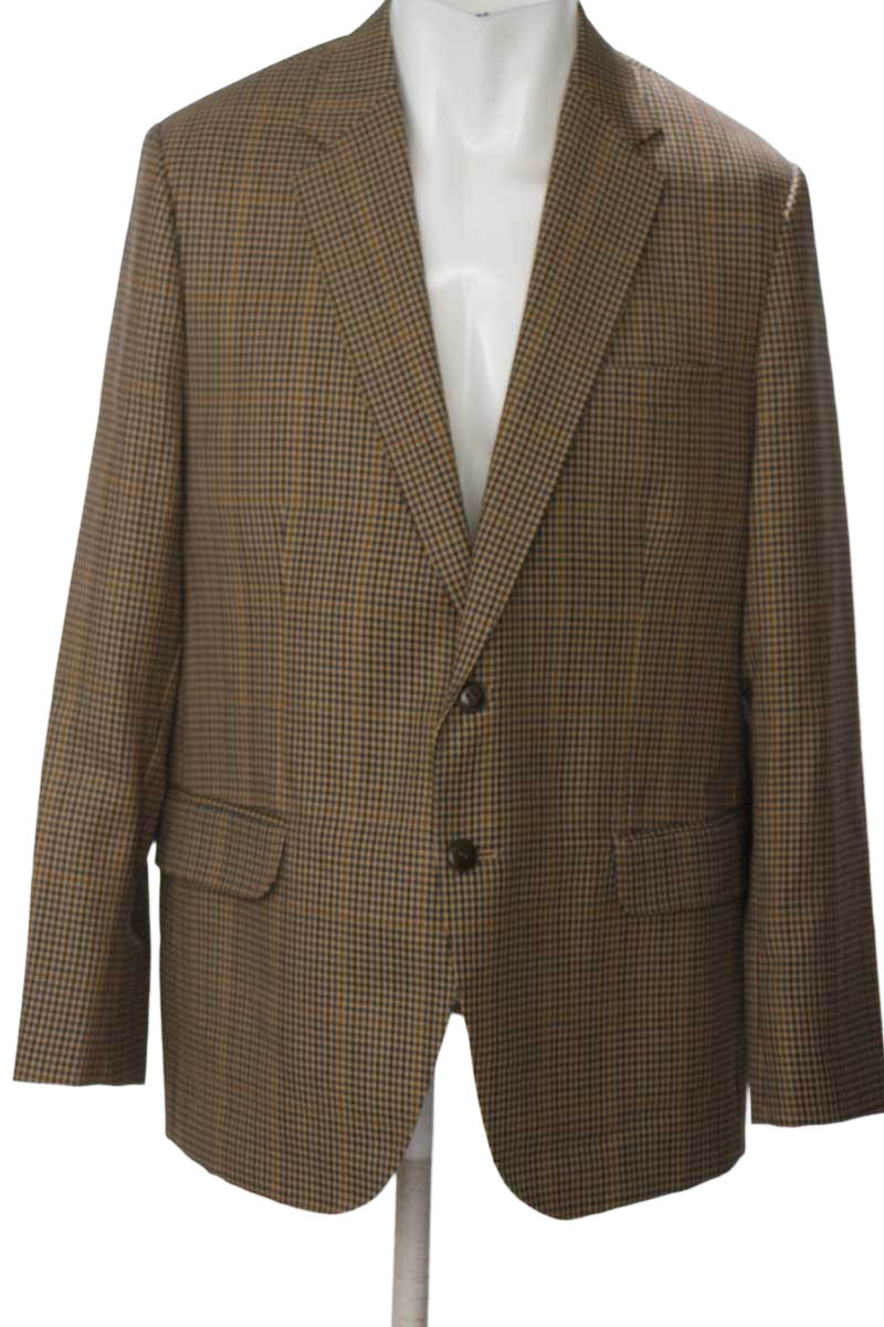 Chaqueta color Café - Closeando