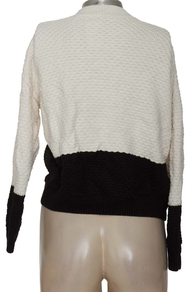 Sweater color Negro - MNG