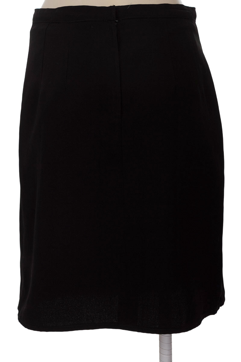 Falda color Negro - Closeando