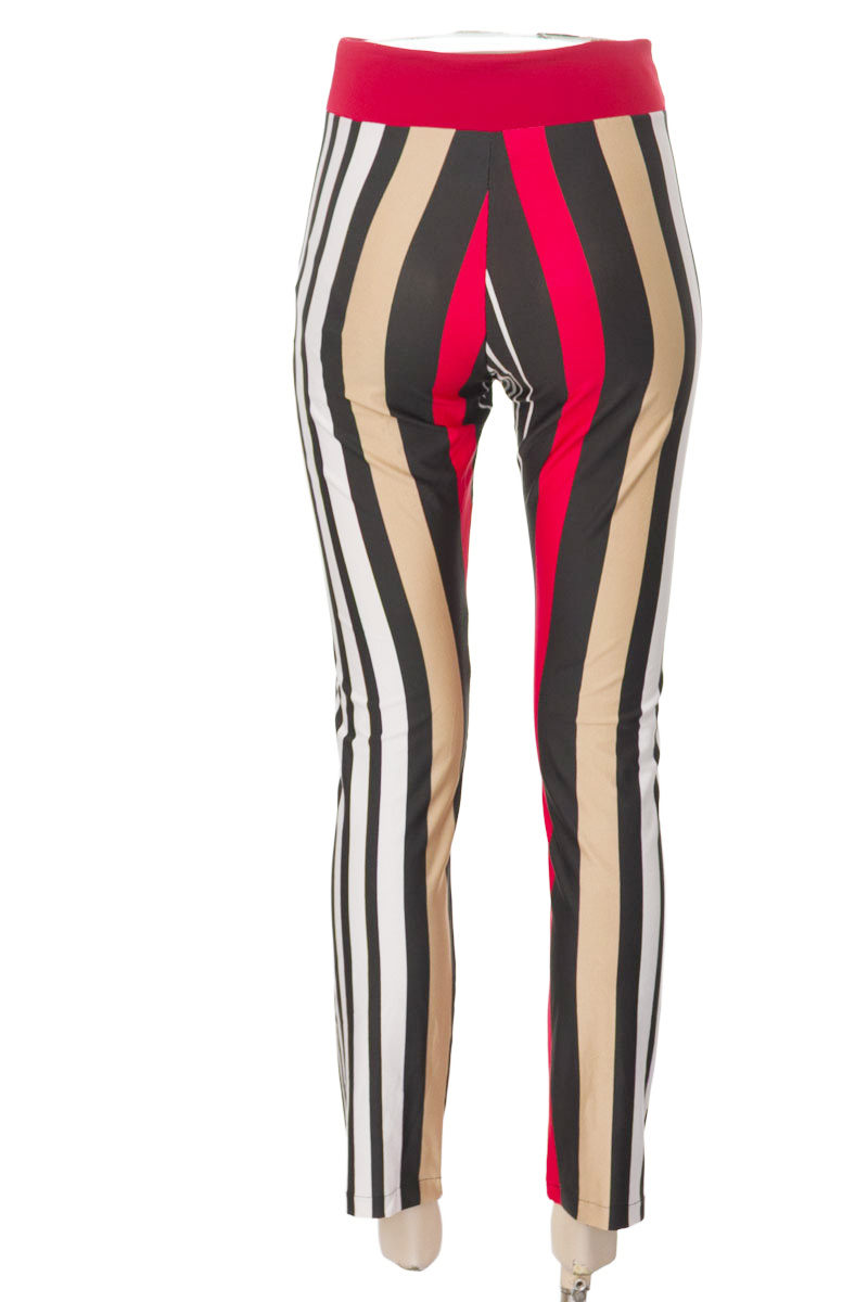 Pantalones color Negro - Closeando