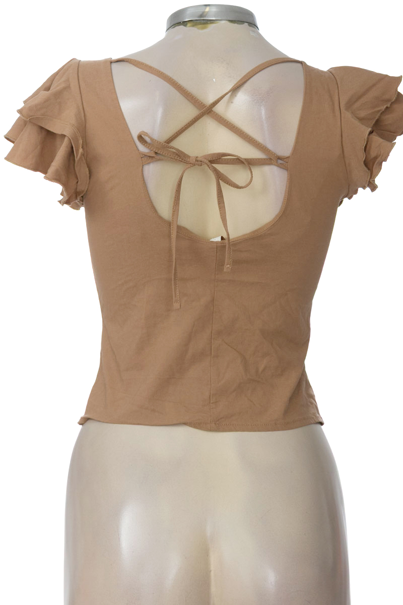 Top / Camiseta color Beige - Ticket
