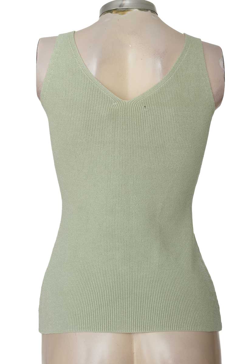 Top / Camiseta color Verde - Closeando