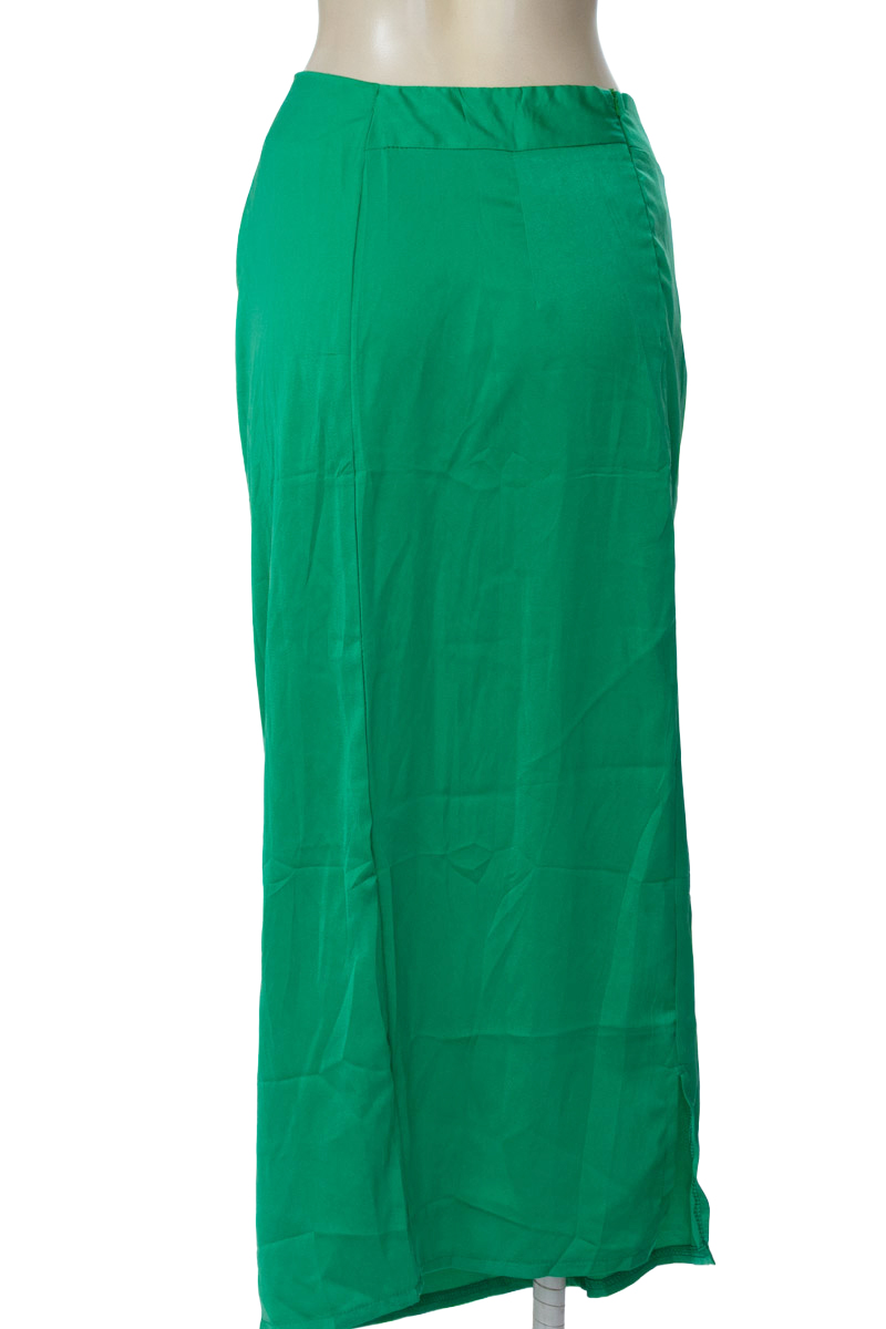 Falda color Verde - Closeando