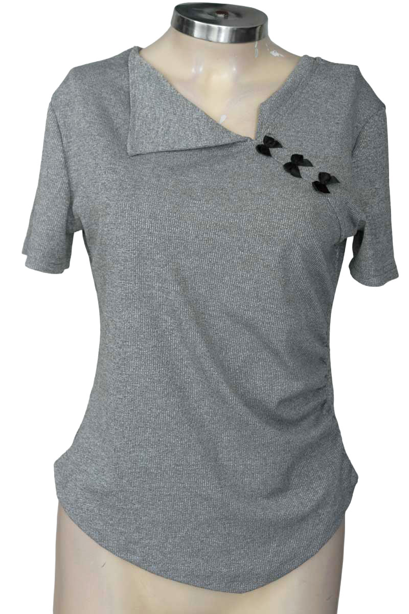 Top / Camiseta color Gris - Closeando