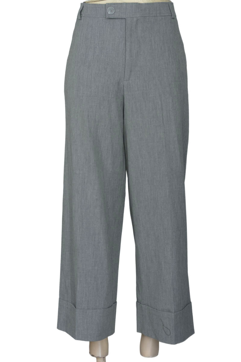 Pantalones color Gris - Stradivarius