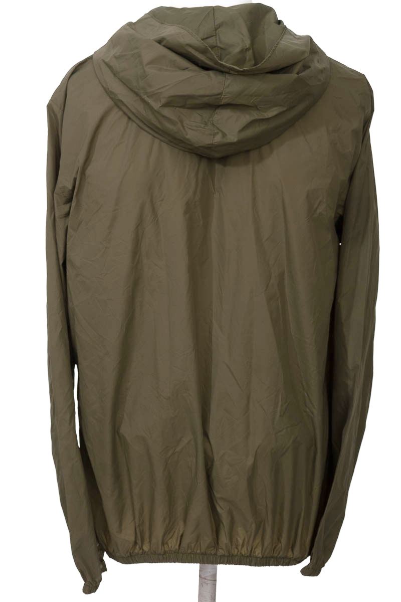 Ropa Deportiva color Verde - Closeando