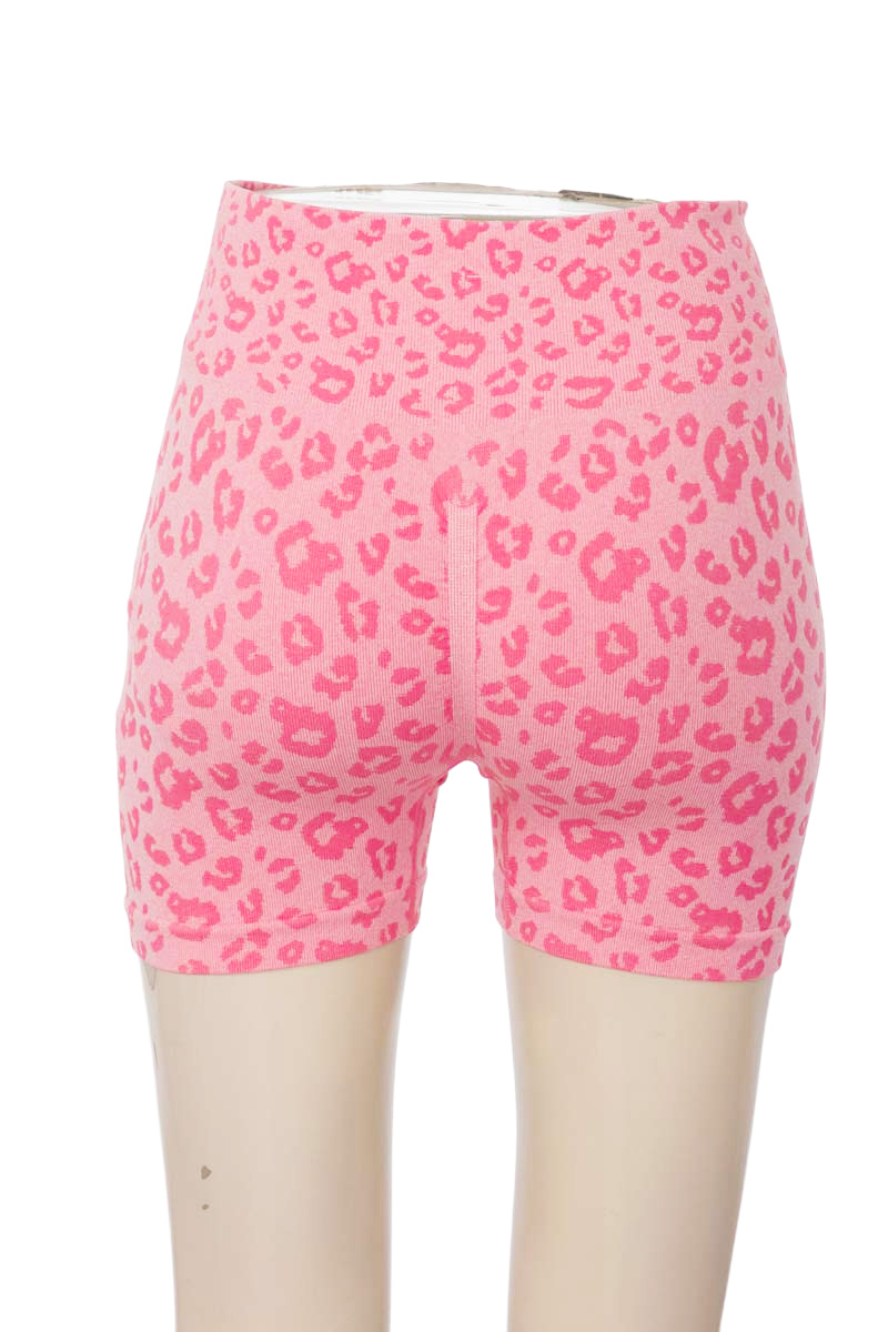 Ropa Deportiva / Salida de Baño color Rosado - Closeando