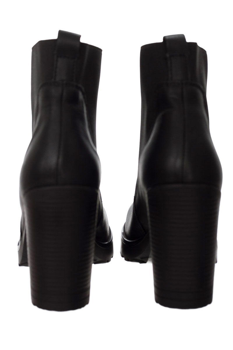 Zapatos color Negro - Brantano