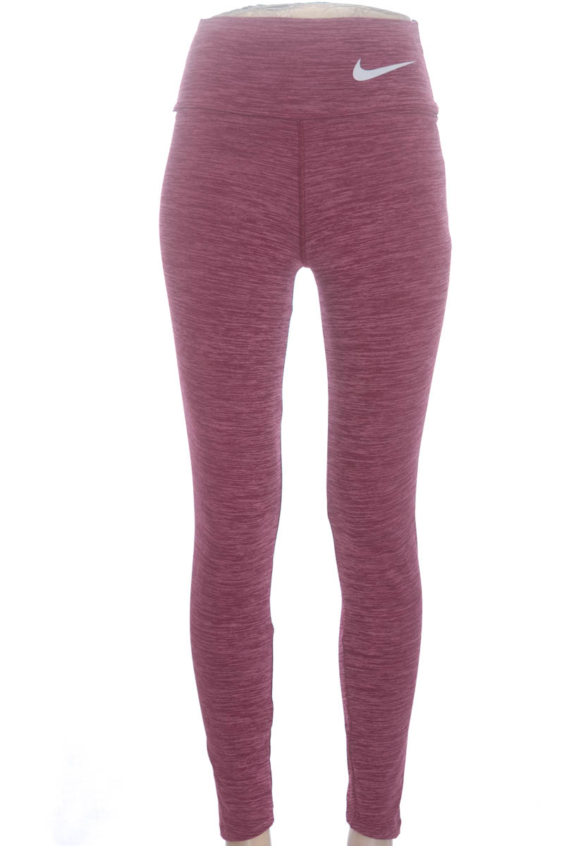 Ropa Deportiva / Salida de Baño color Fucsia - Closeando