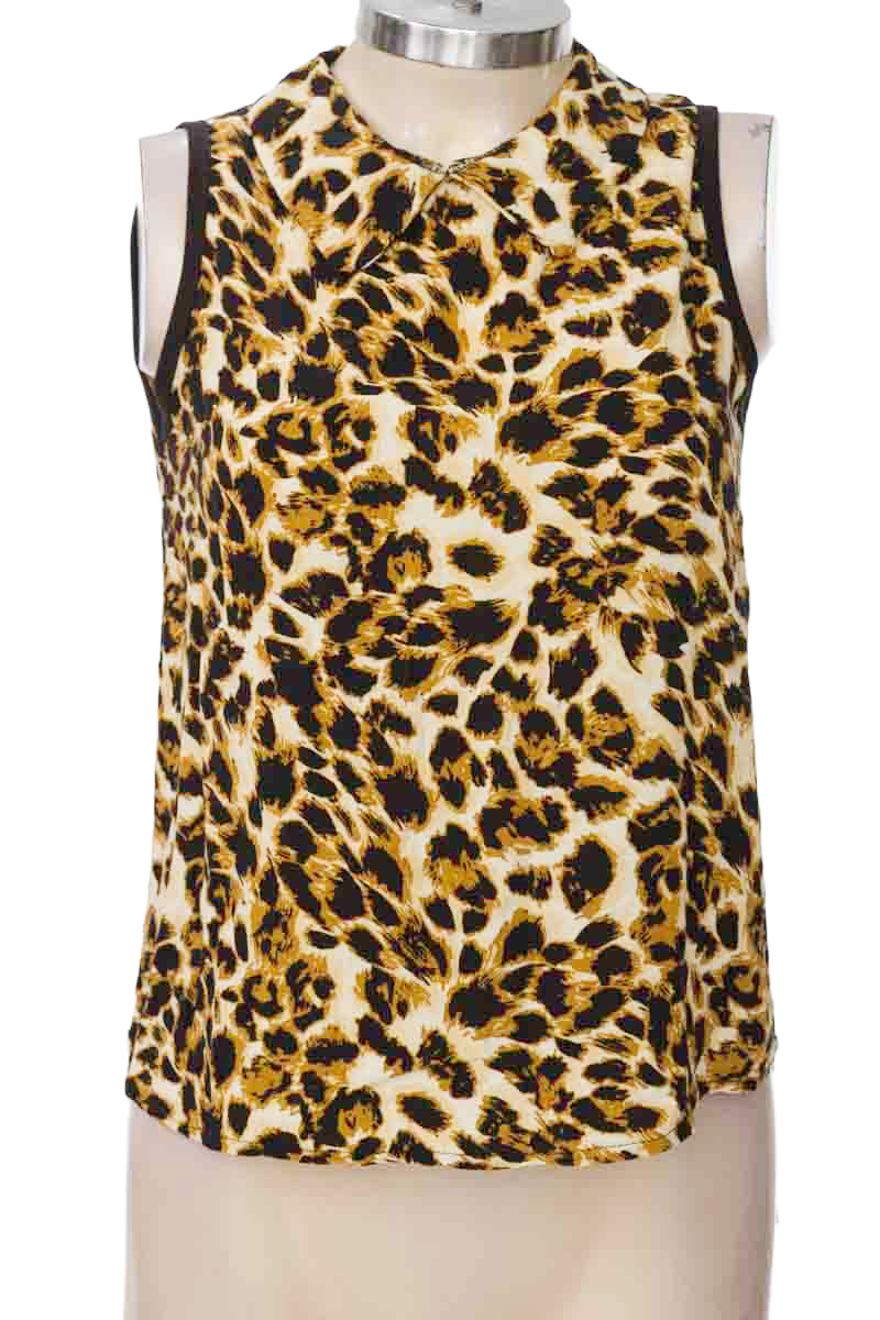 Top / Camiseta color Beige - Closeando