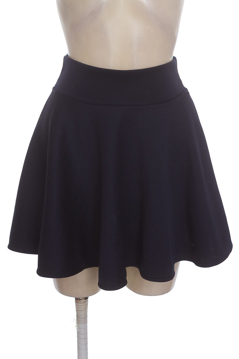 Falda color Azul - Closeando