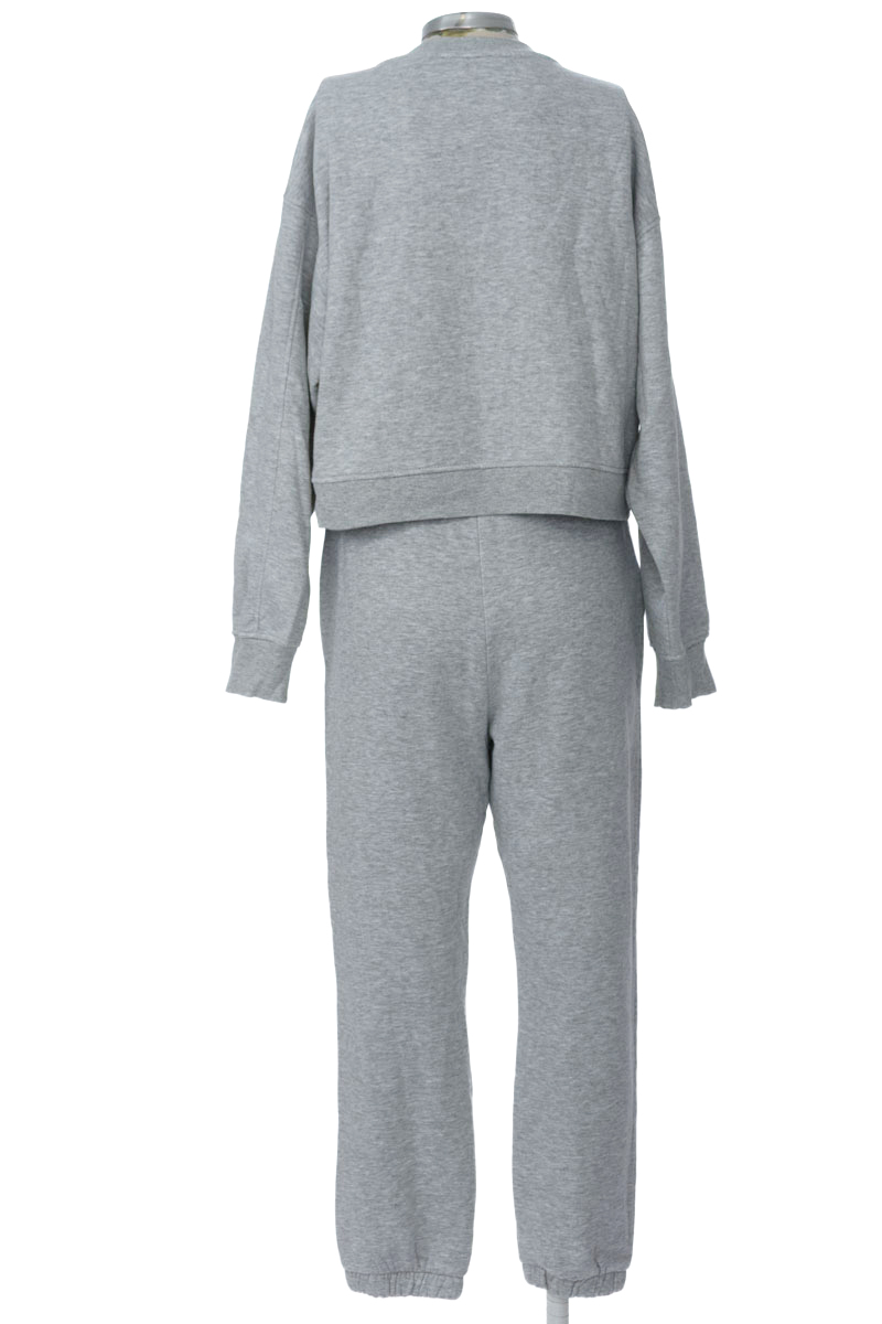 Vestido / Enterizo color Gris - Zara