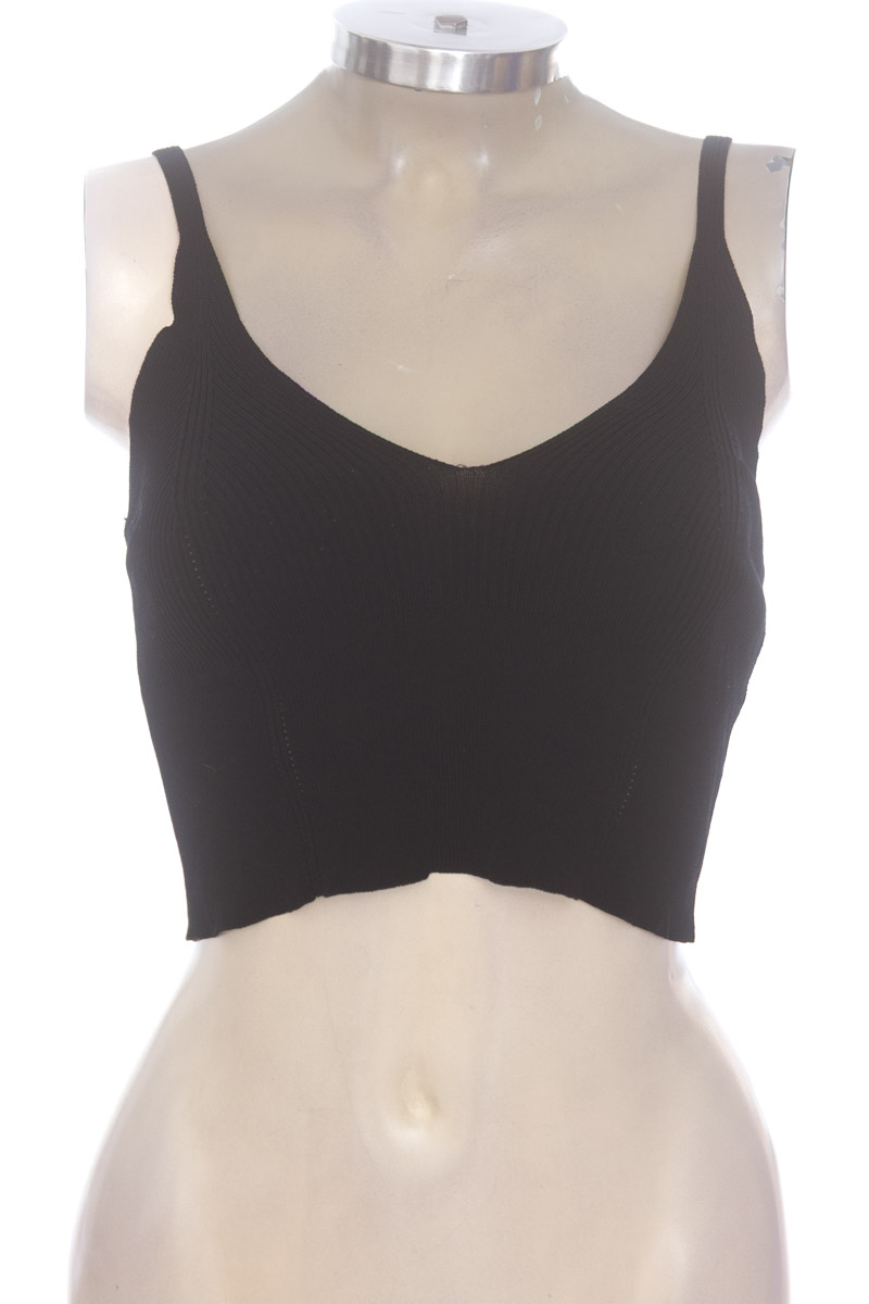Top / Camiseta color Negro - Stradivarius