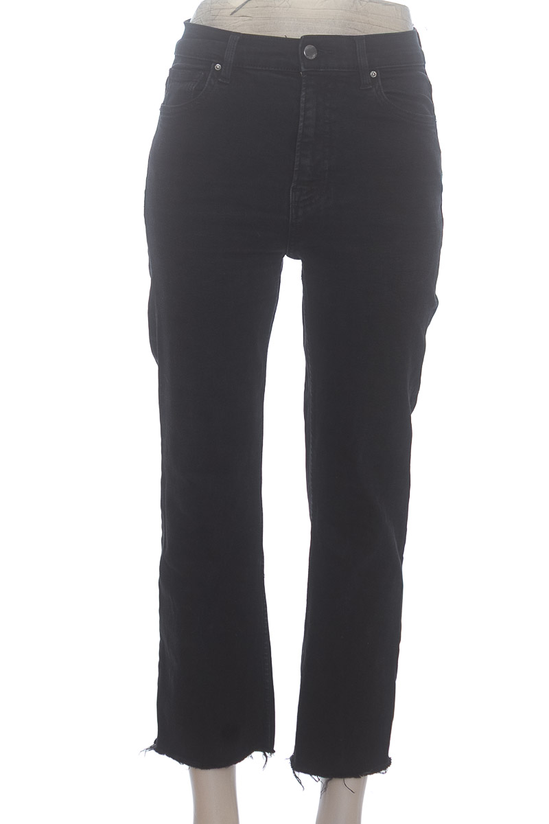 Pantalones color Negro - MNG