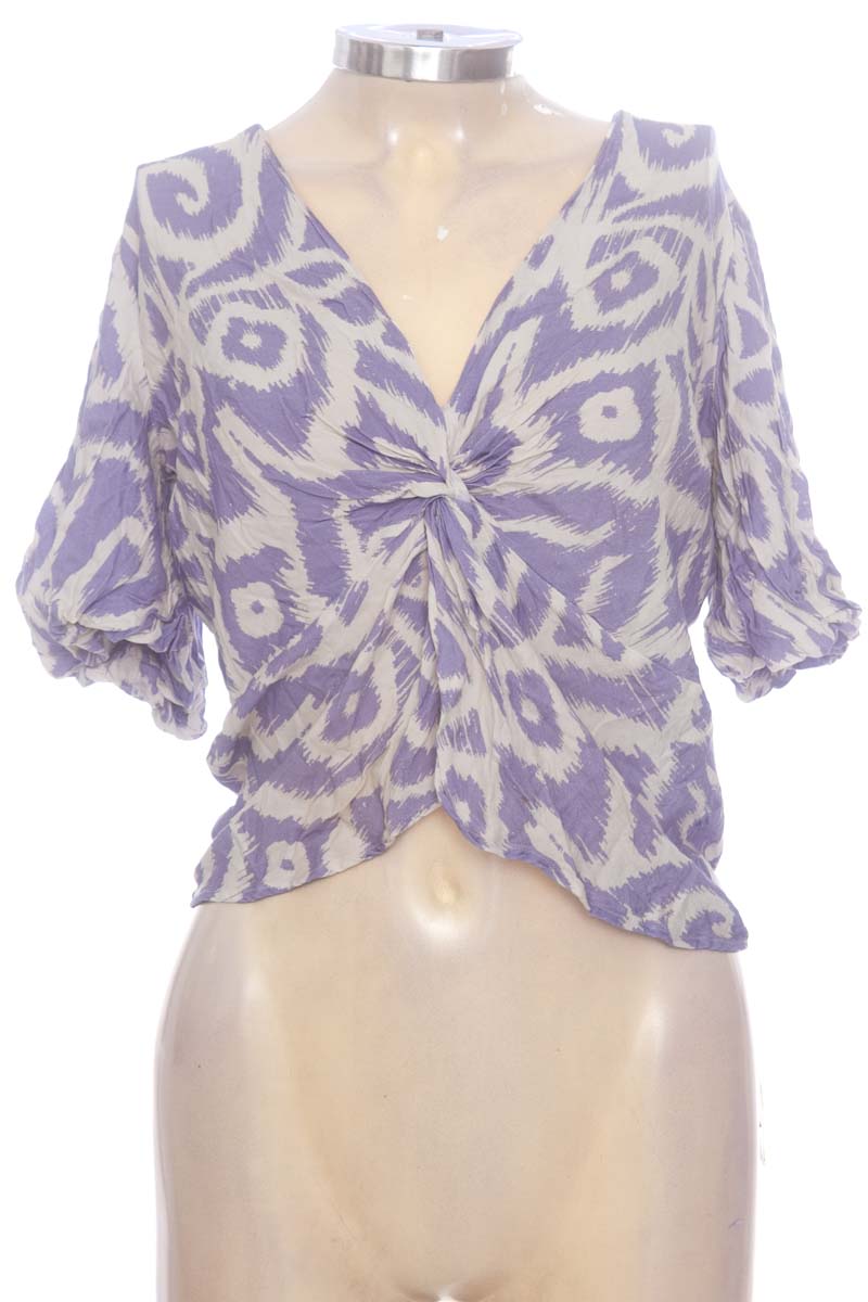 Top / Camiseta color Estampado - Basement