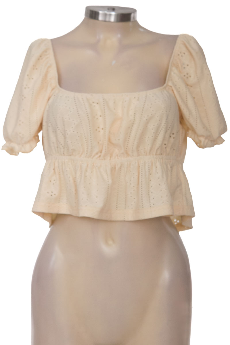 Top / Camiseta color Beige - Shein