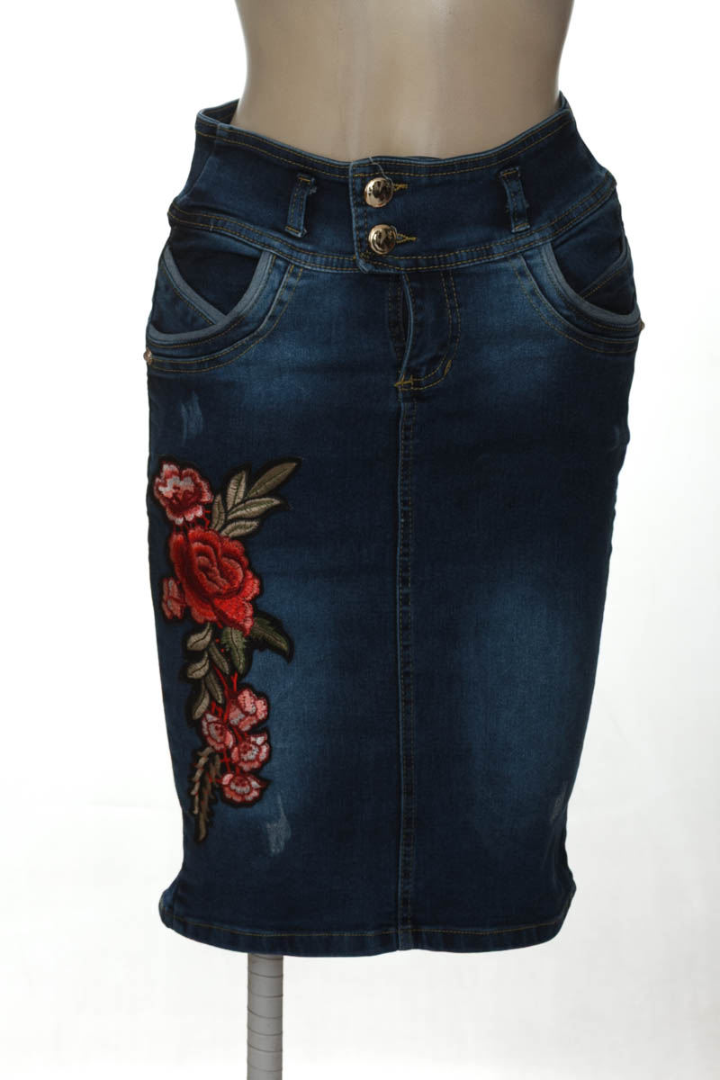 Falda color Azul - Closeando