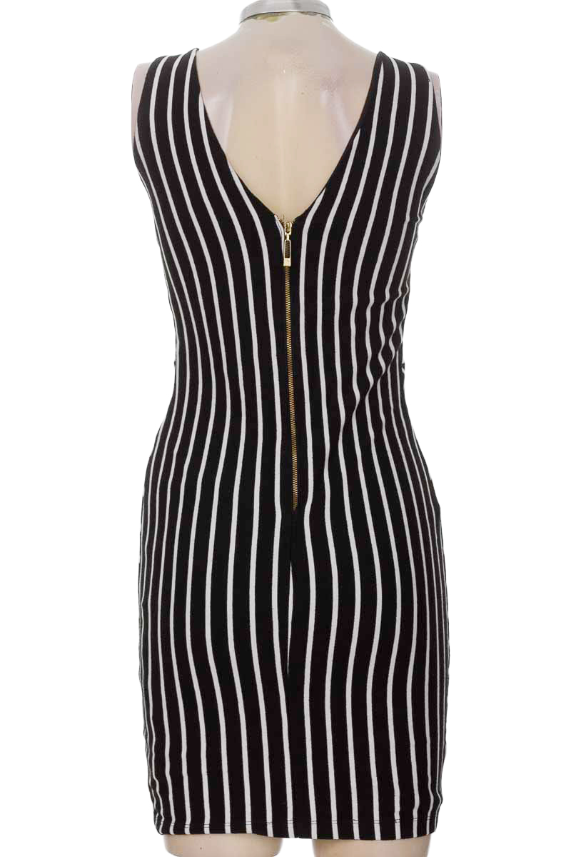 Vestido / Enterizo color Negro - Style