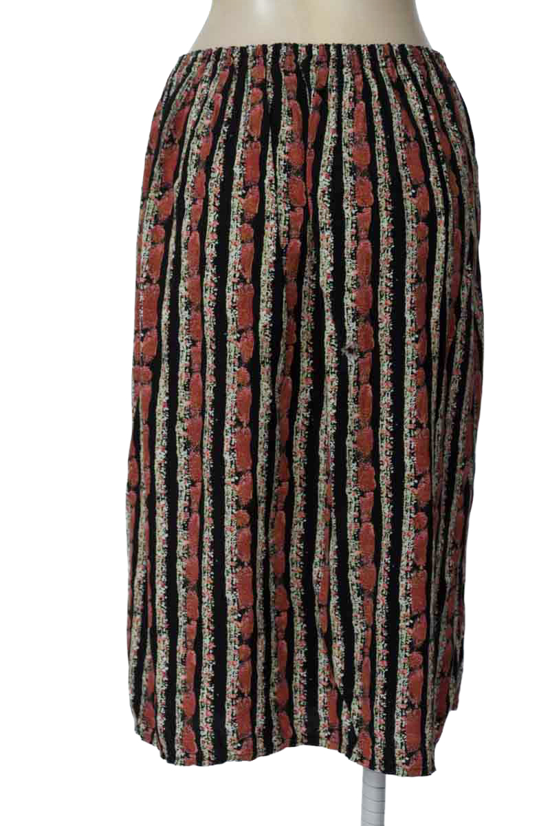 Falda color Estampado - Closeando