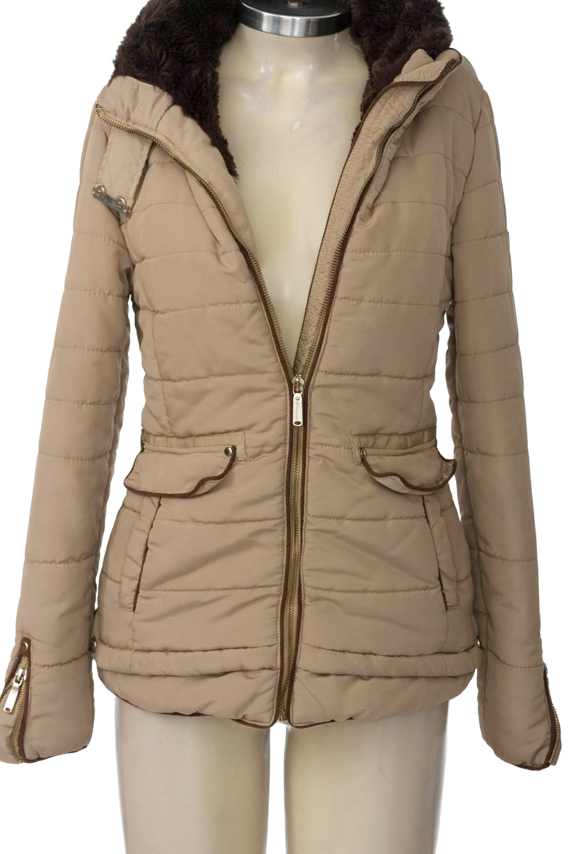 Chaqueta / Abrigo color Beige - Stradivarius