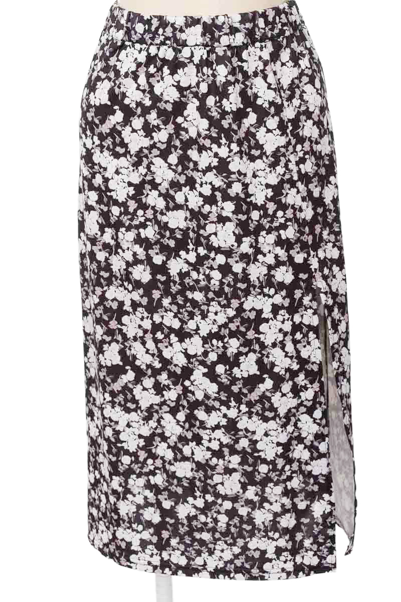 Falda color Negro - Closeando