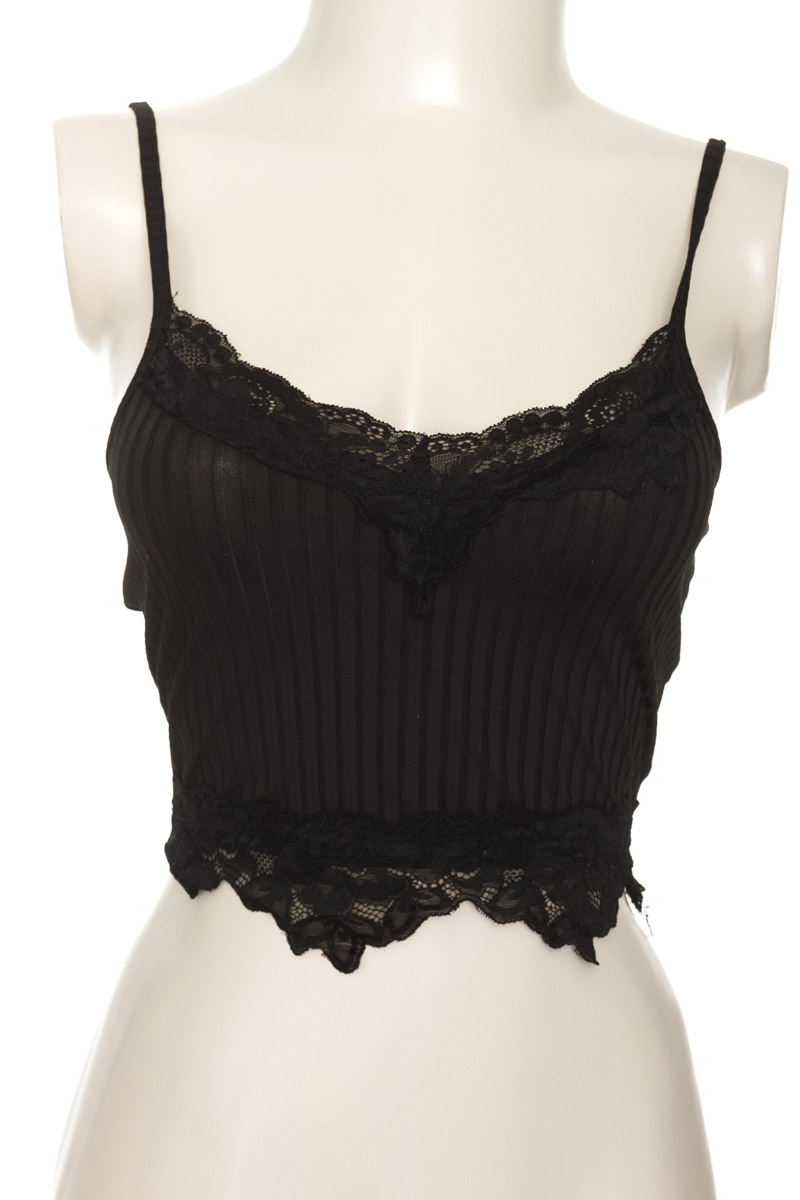 Top / Camiseta color Negro - Romwe