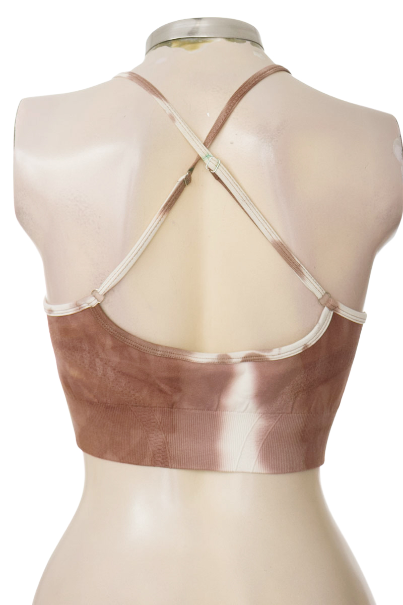 Ropa Deportiva / Salida de Baño color Café - Closeando