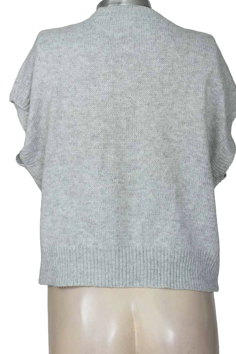 Sweater color Gris - Closeando