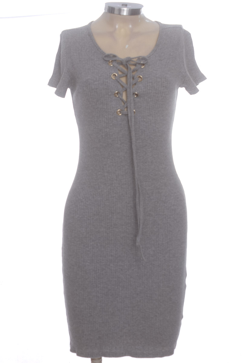 Vestido / Enterizo color Gris - Closeando