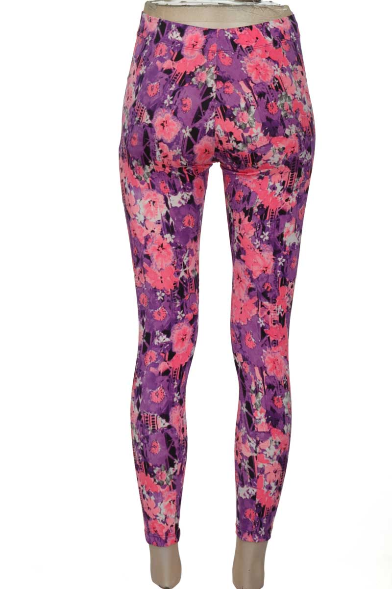 Ropa Deportiva / Salida de Baño color Morado - Closeando