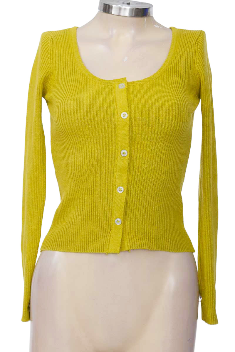 Sweater color Verde - Closeando