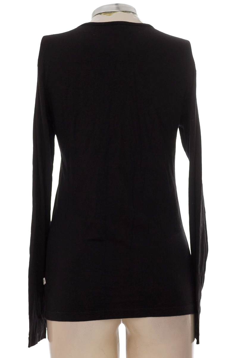 Top / Camiseta color Negro - Gef