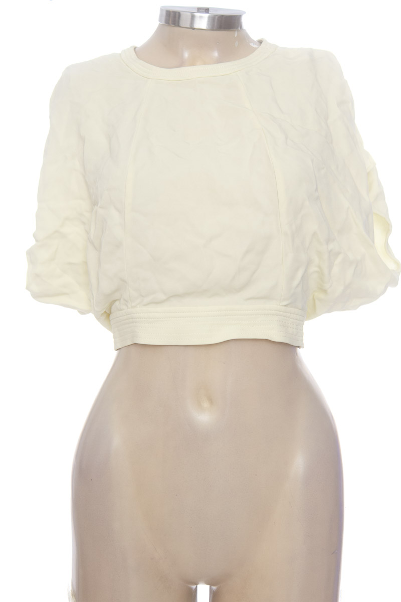 Top / Camiseta color Amarillo - Zara