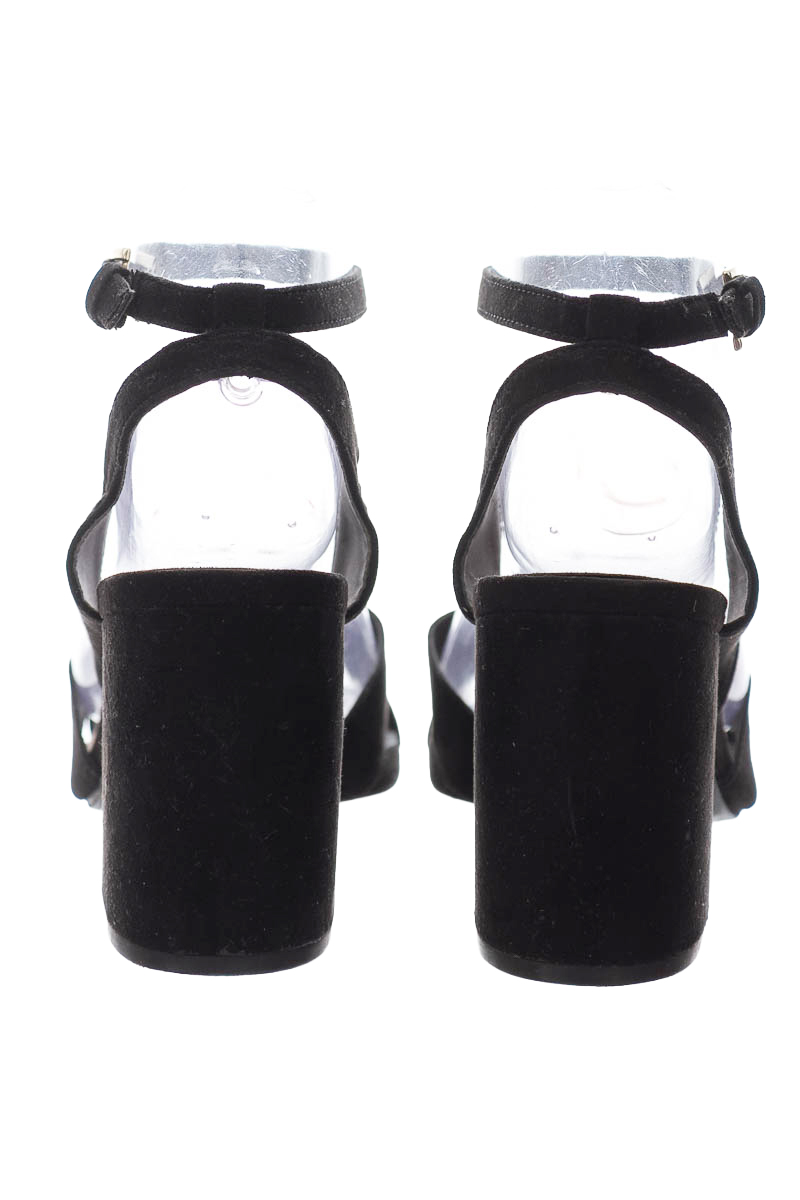 Zapatos color Negro - Stradivarius