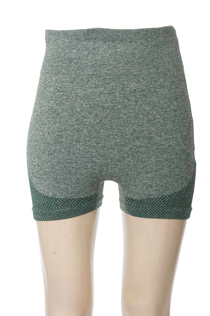 Ropa Deportiva / Salida de Baño color Verde - Closeando