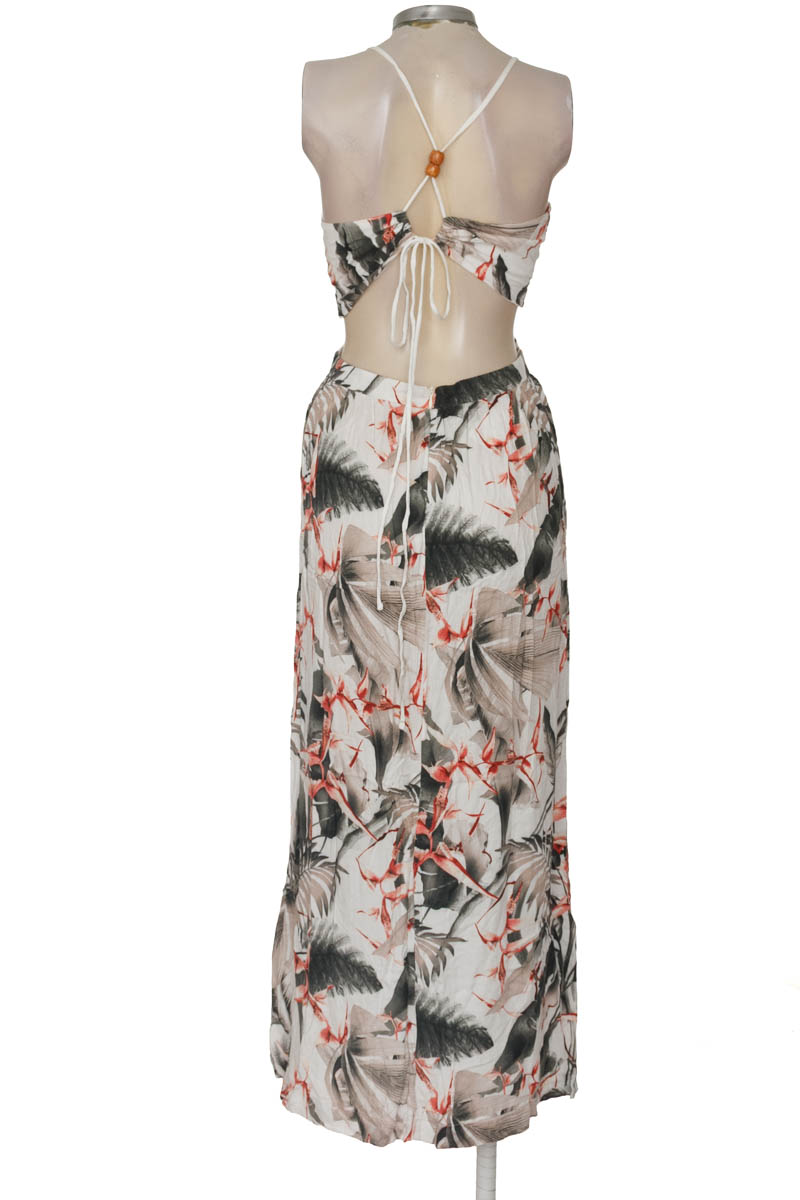 Vestido / Enterizo color Estampado - Closeando