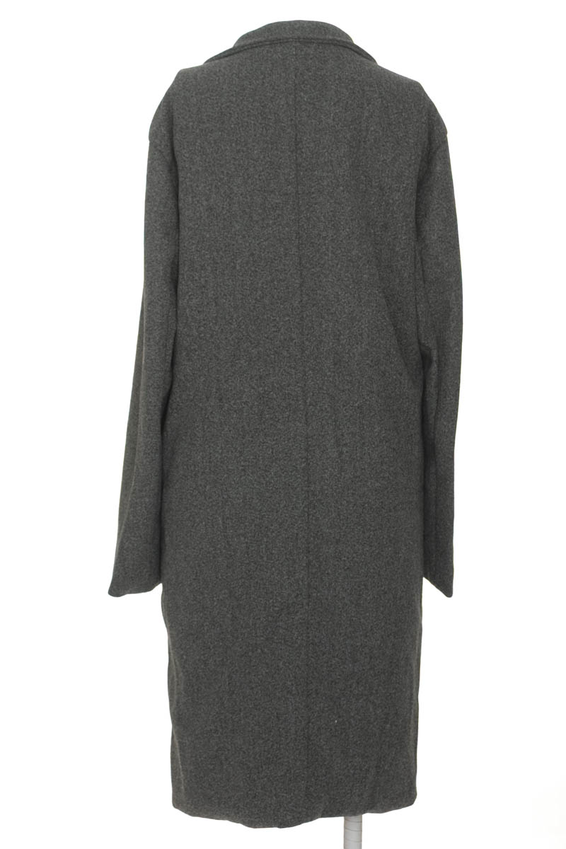 Chaqueta / Abrigo color Gris - Closeando