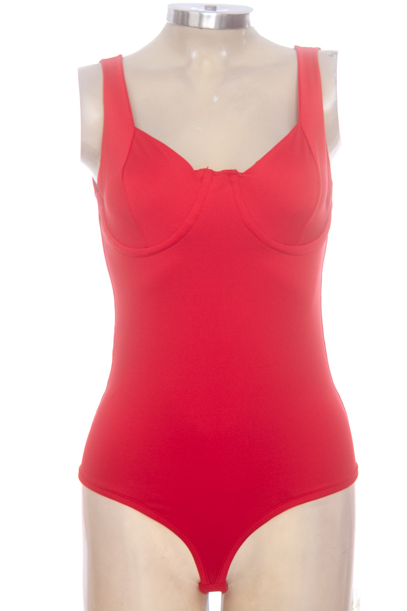 Top / Camiseta color Rojo - C&C