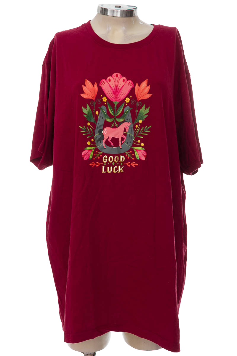 Vestido / Enterizo color Vinotinto - Closeando