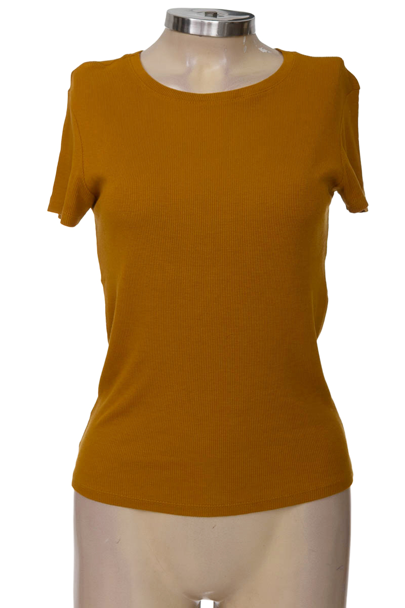 Top / Camiseta color Mostaza - Koaj