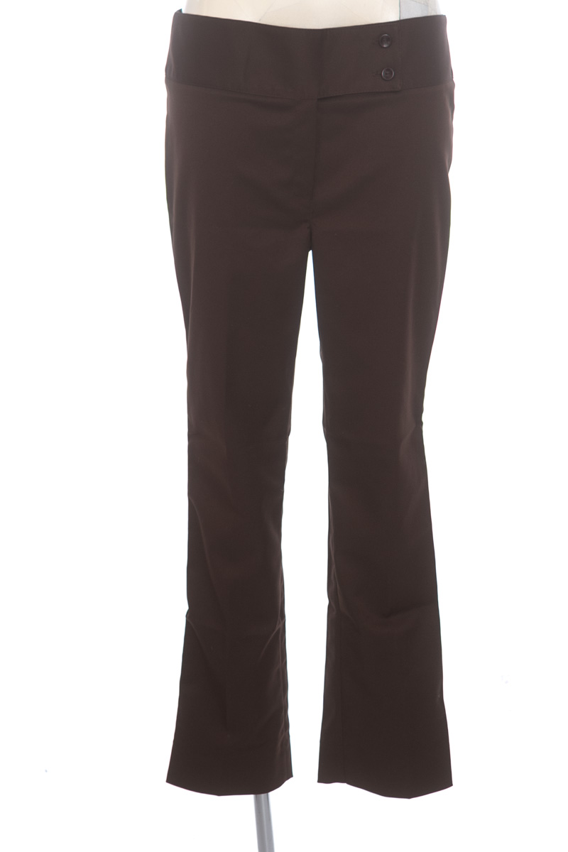 Pantalones color Café - Closeando
