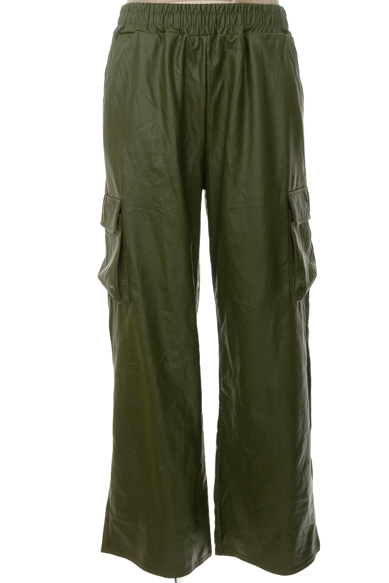 Pantalones color Verde - Closeando